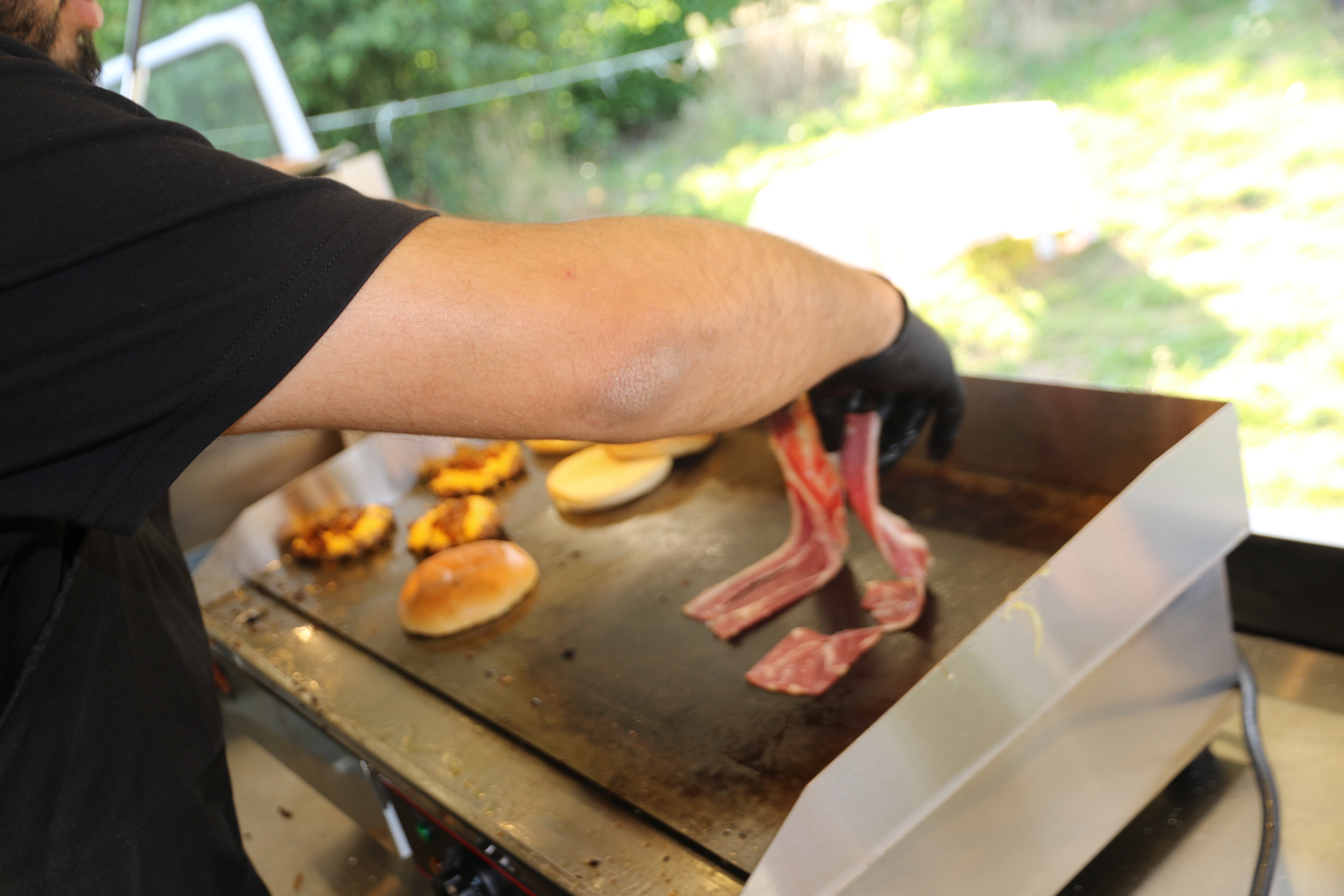 L'équipe Mood Foodtruck au travail